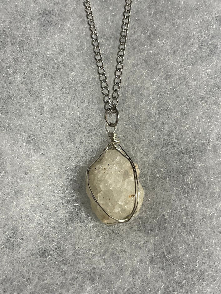 Quartz Necklace - Silver
