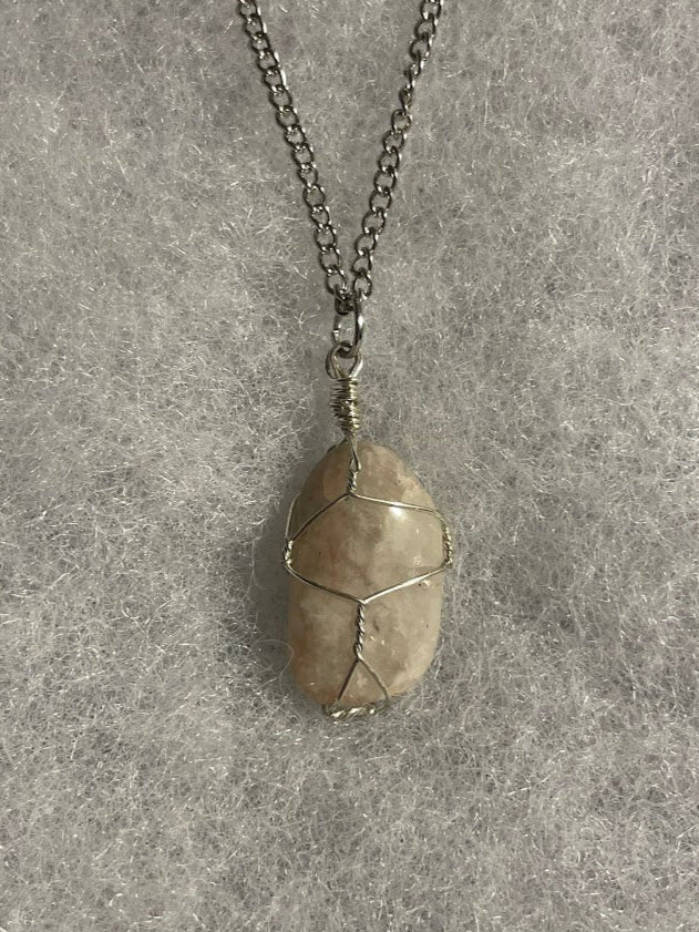 Polished Quartz Necklace - Silver