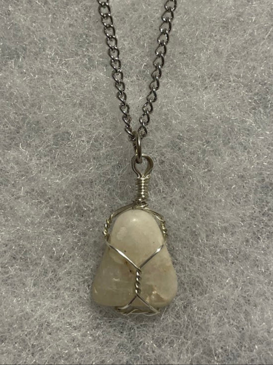 Polished Quartz Necklace - Silver