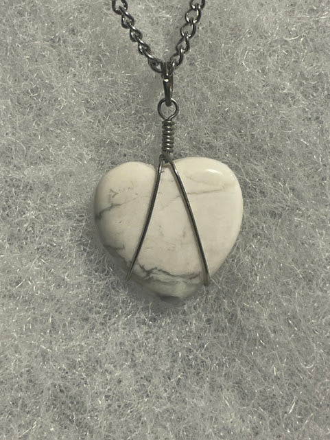 Howlite Heart Necklace - Silver