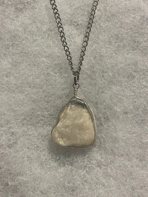 Quartz Necklace - Silver